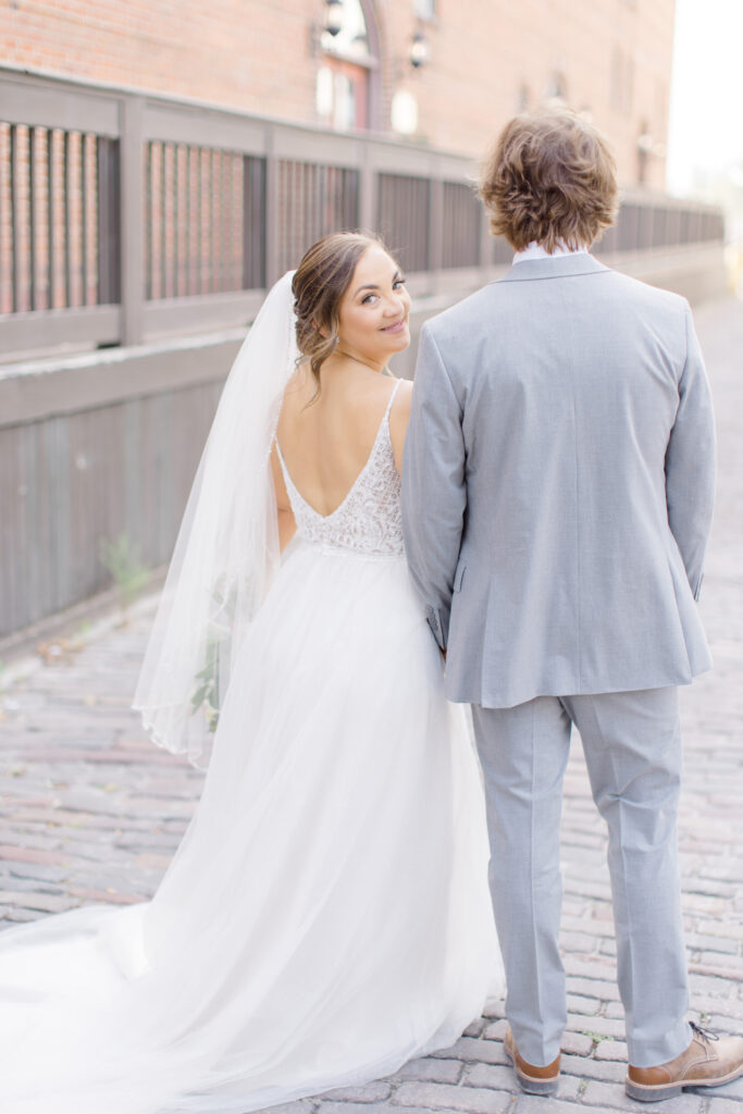 Bright & Airy Wedding at The River Room